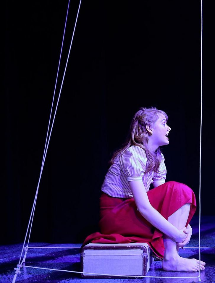 kelly elizabeth jensen feet 3