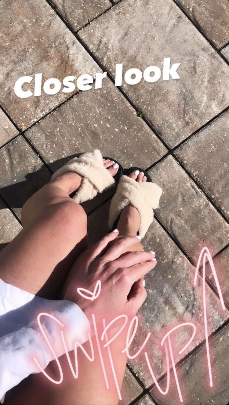 kelly henderson feet 5