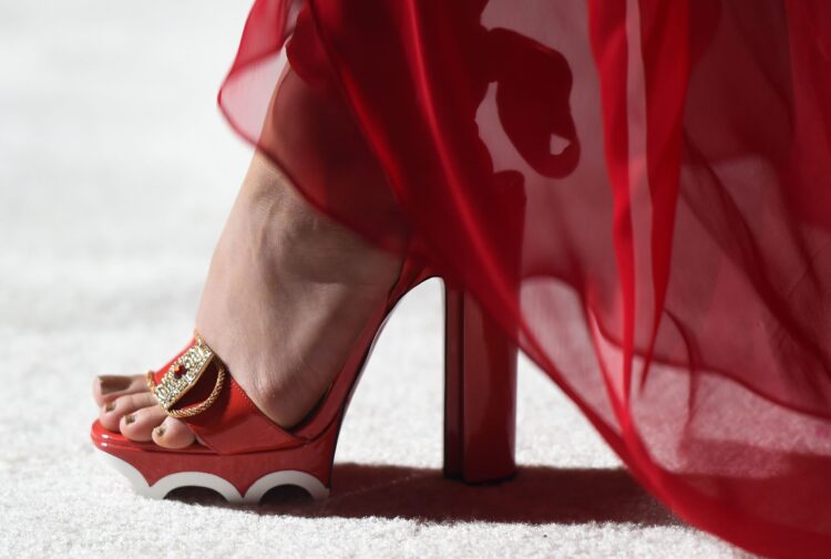 kelly marie feet scaled