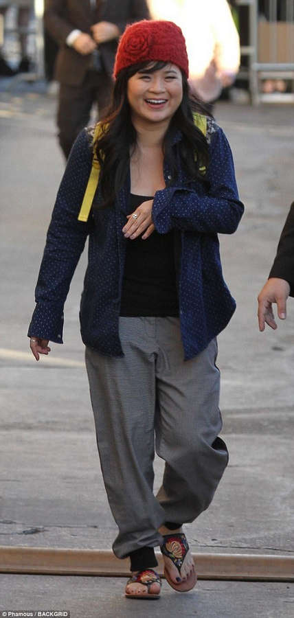 kelly marie tran feet 1