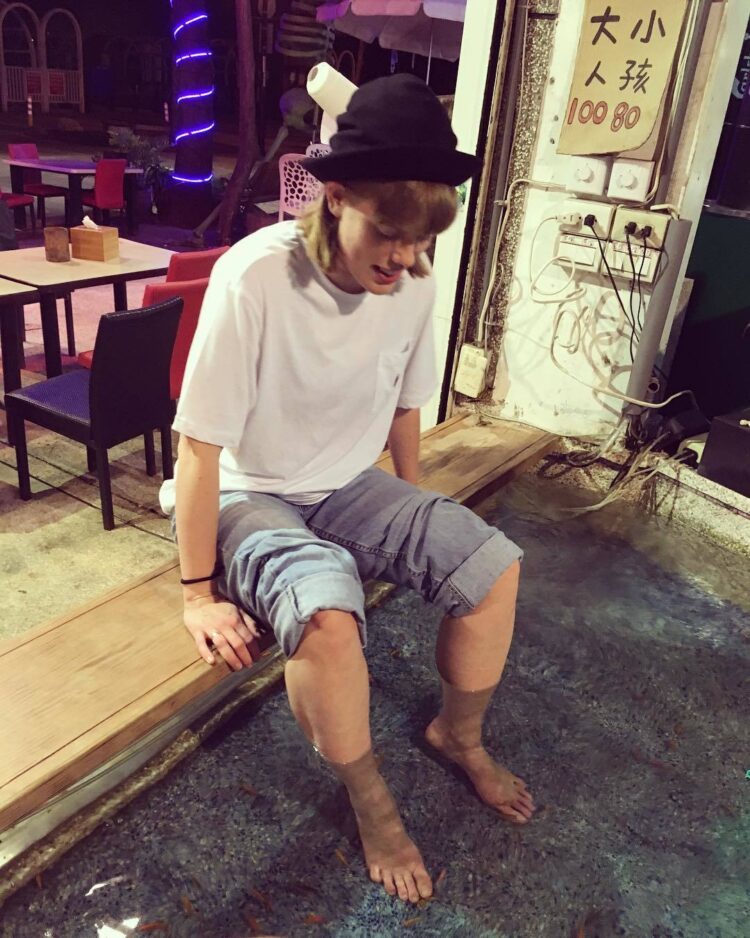 kelly mccormack feet 1