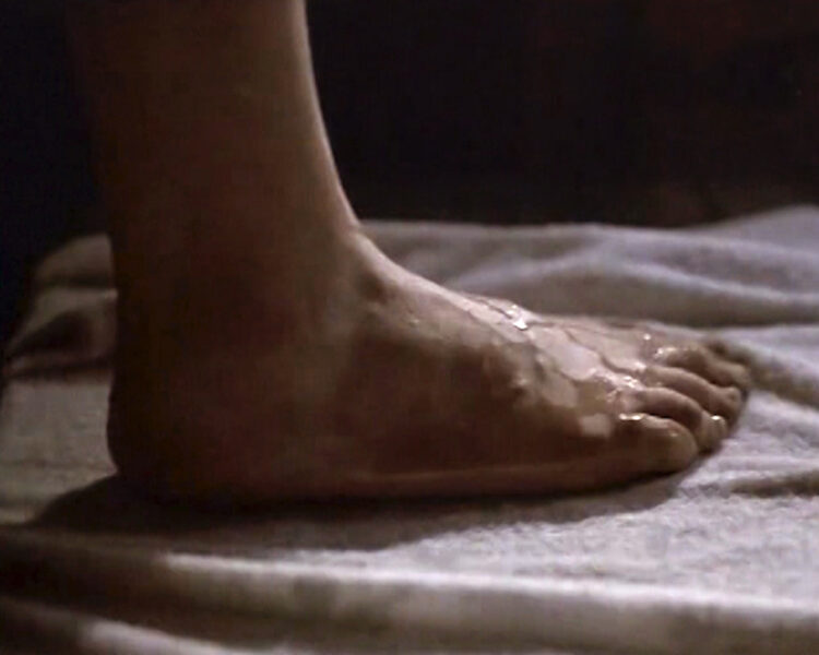 kelly mcgillis feet