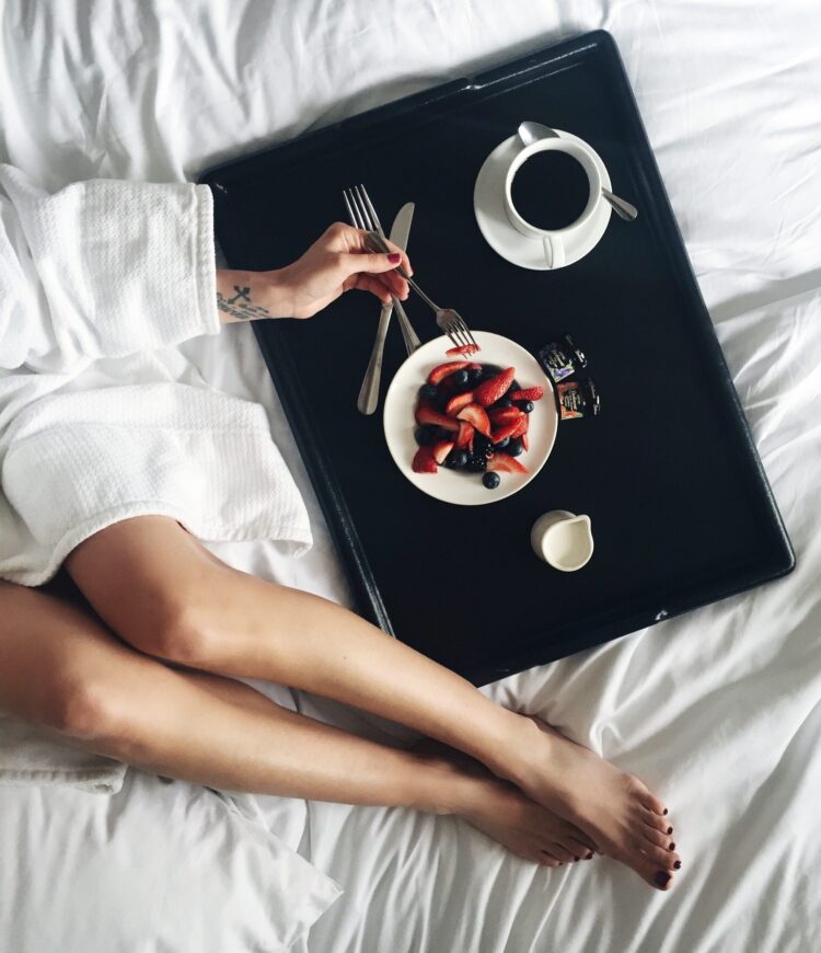 kelly rizzo feet 5 scaled