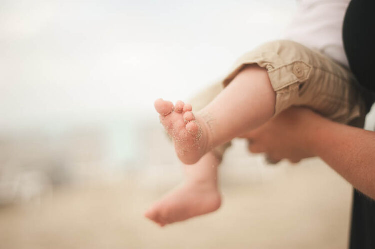 kelly rodriguez feet 5