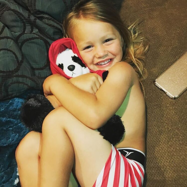 kelly shaddix feet 2