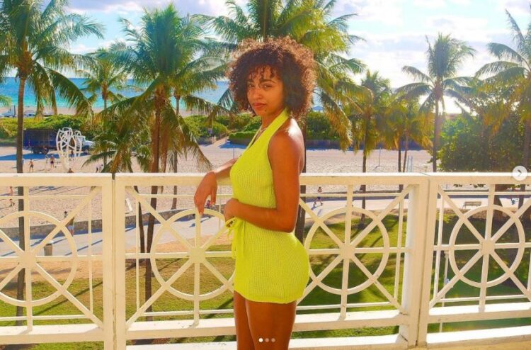 kelsey calladine smith feet 4