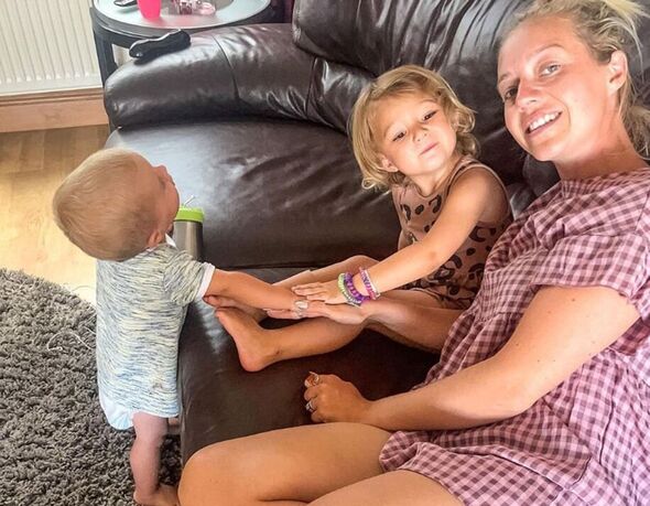 kelsey parker feet 5