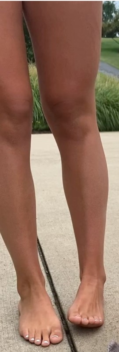 kendall vertes feet