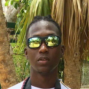 kendearia pratt feet 2