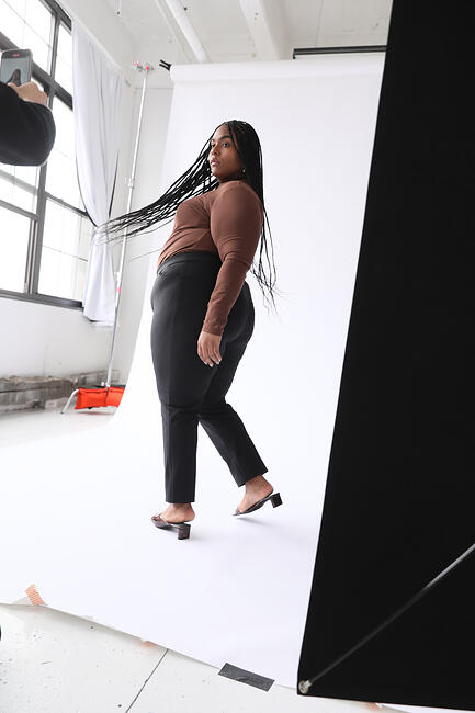 kendra austin feet 2