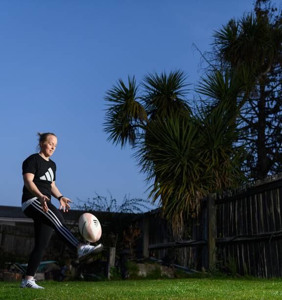 kendra cocksedge feet 5