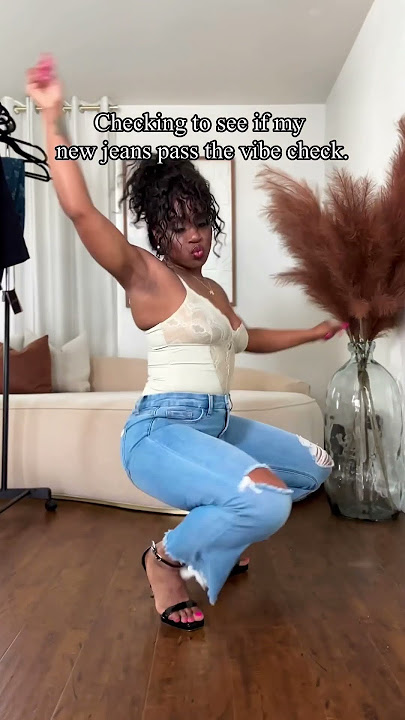 kendra oyesanya feet 6