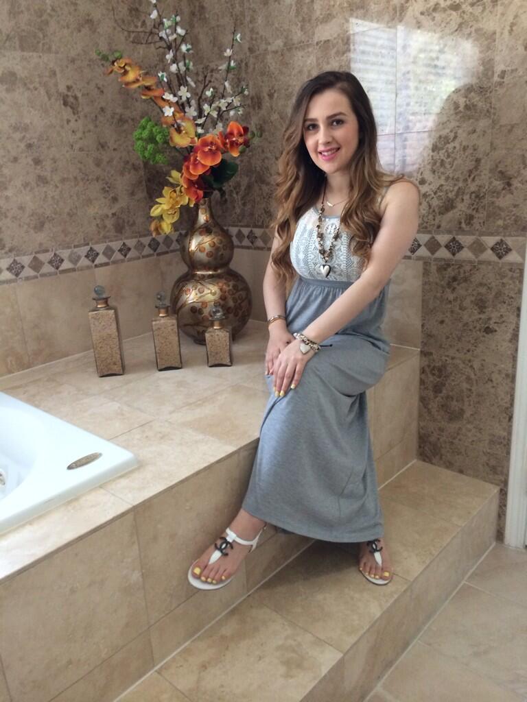 kenia ontiveros feet 2