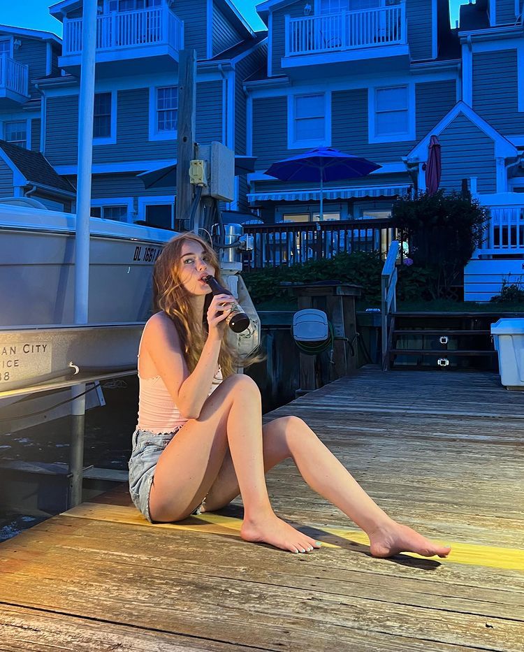 kennedy claire walsh feet