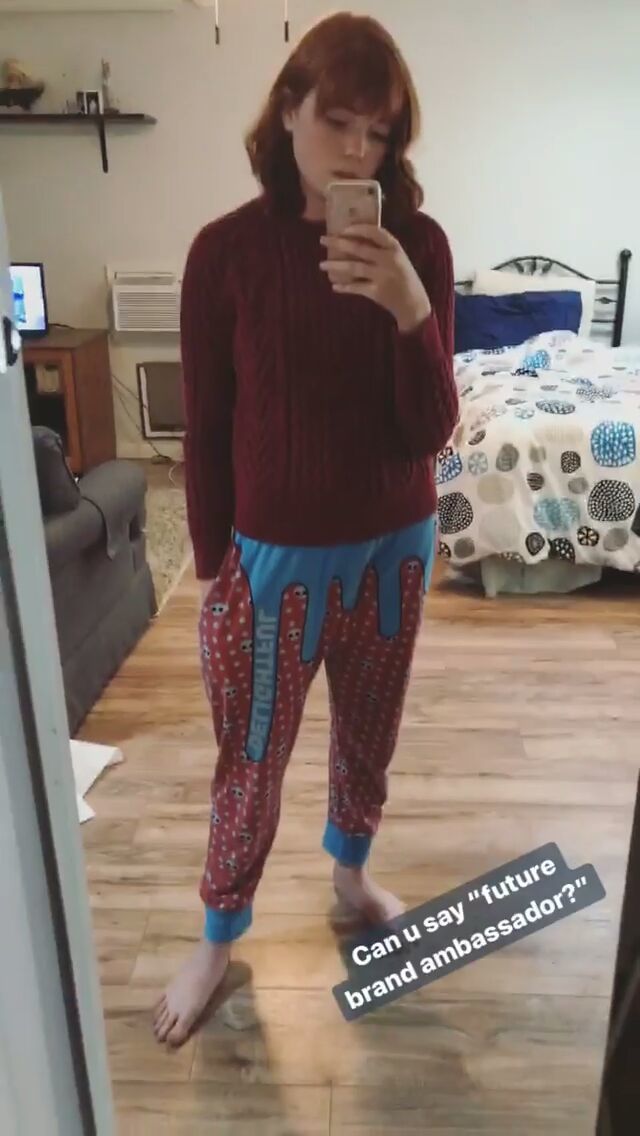 kennedy lea slocum feet 6