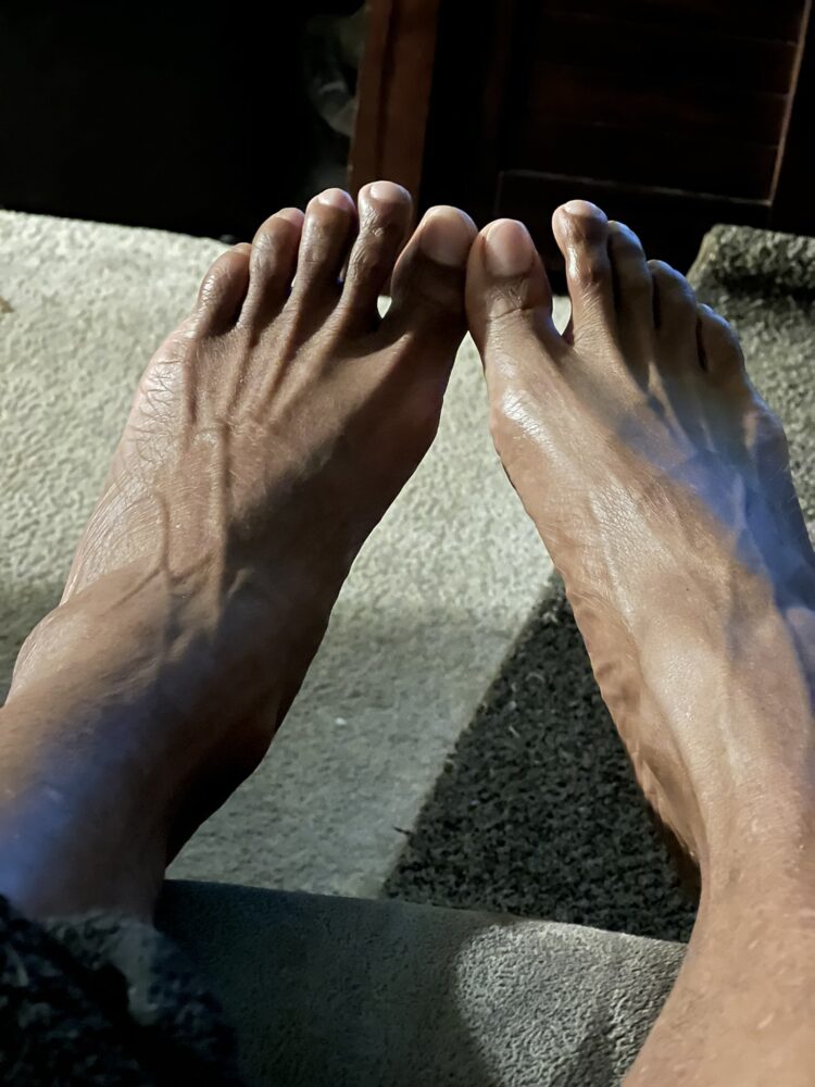 kennedy moore feet 3