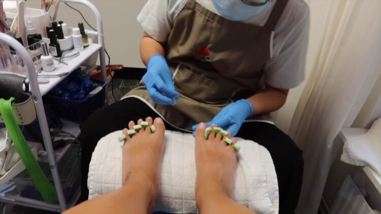 kenza benchrif feet 1 scaled