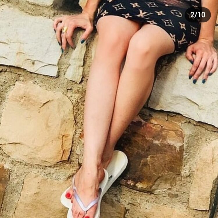 kenza morsli feet
