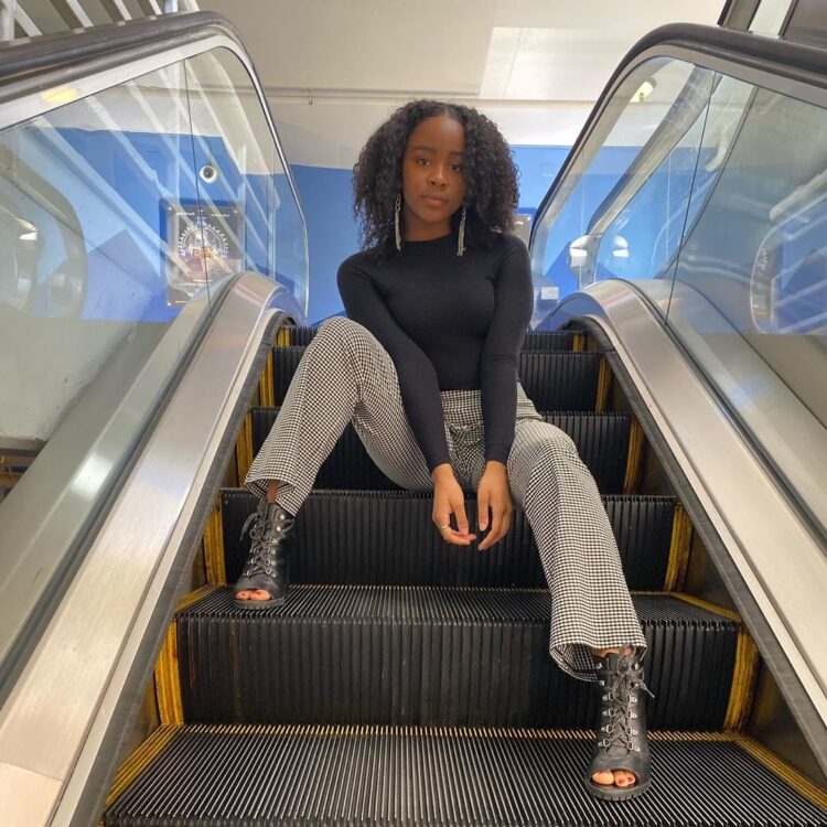 kerrynton jones feet 2