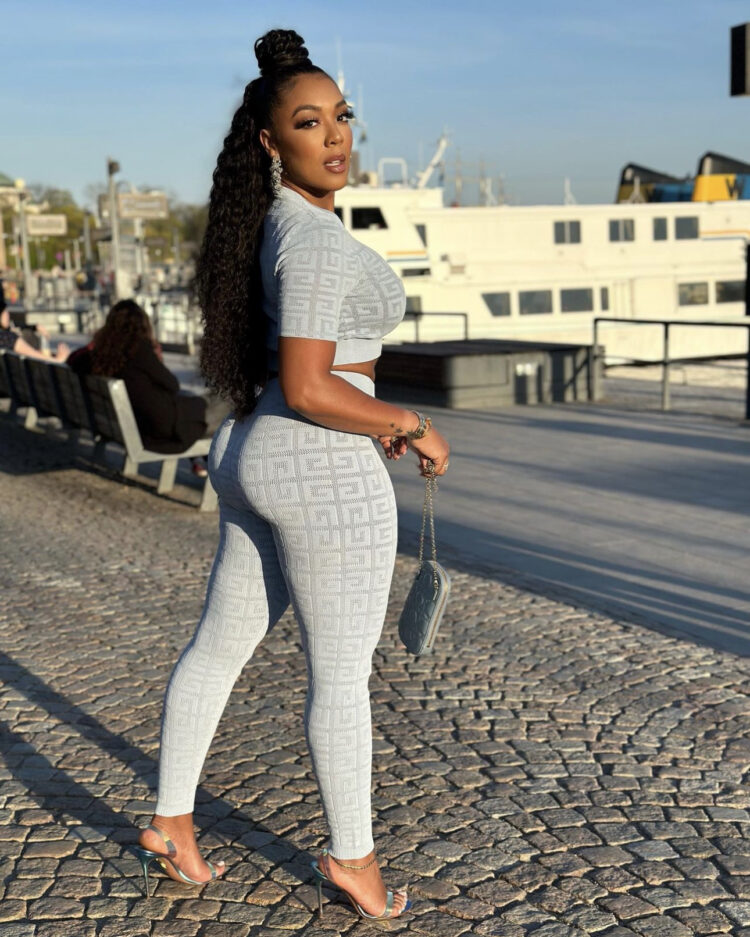 khadeen ellis feet 2