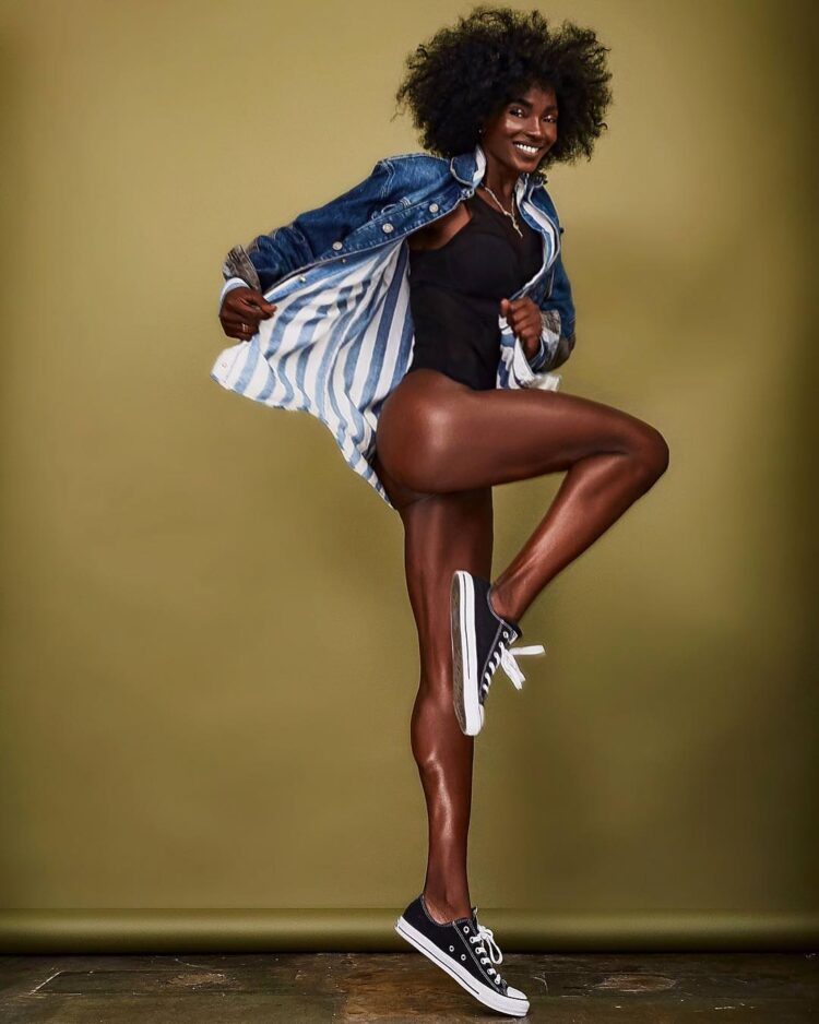 khadija shari feet 1