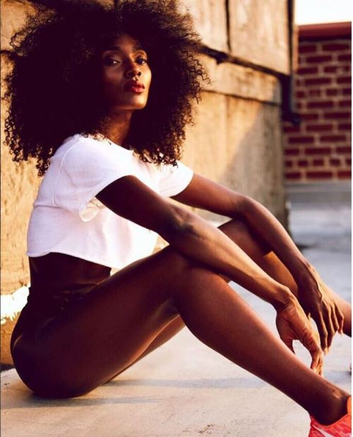 khadija shari feet 2