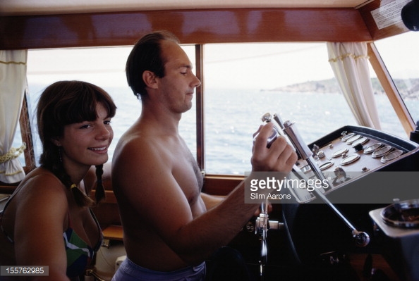 khaliya aga khan feet 5