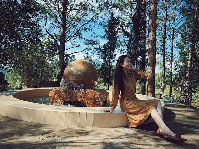 khanh linh feet 4