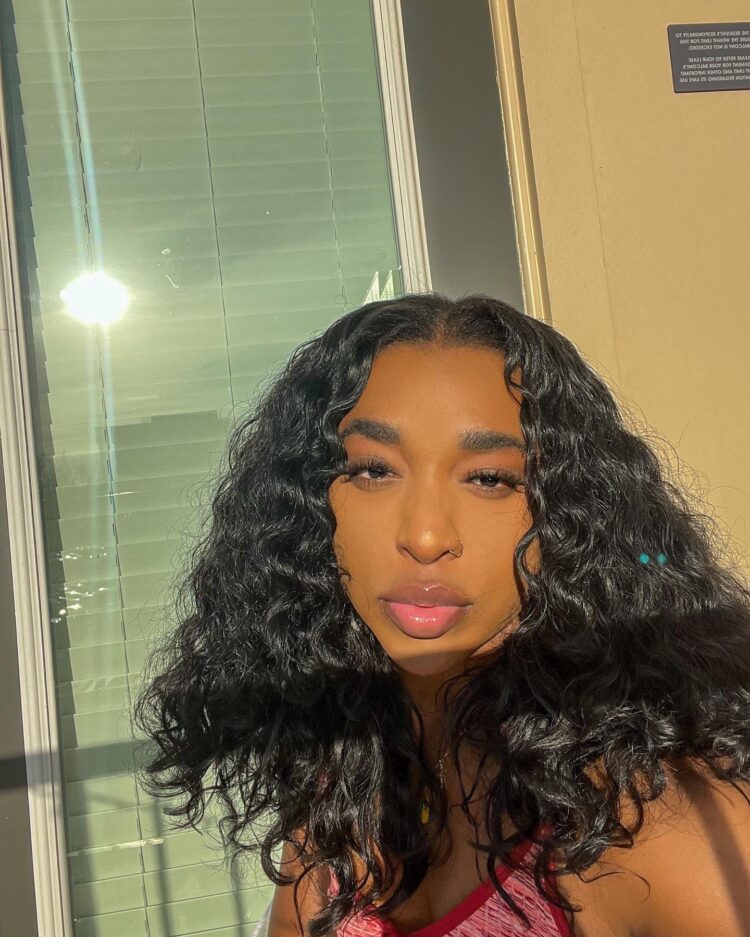 kiara phillips feet 3