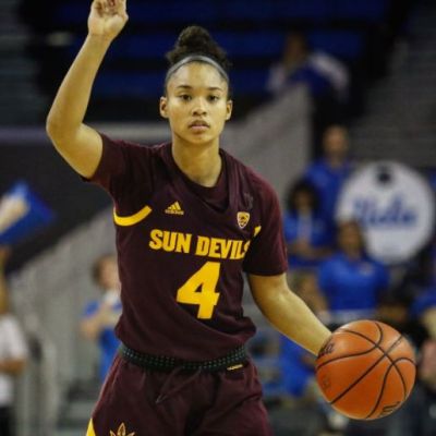 kiara russell feet 5