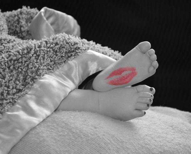 kid valentine feet 3