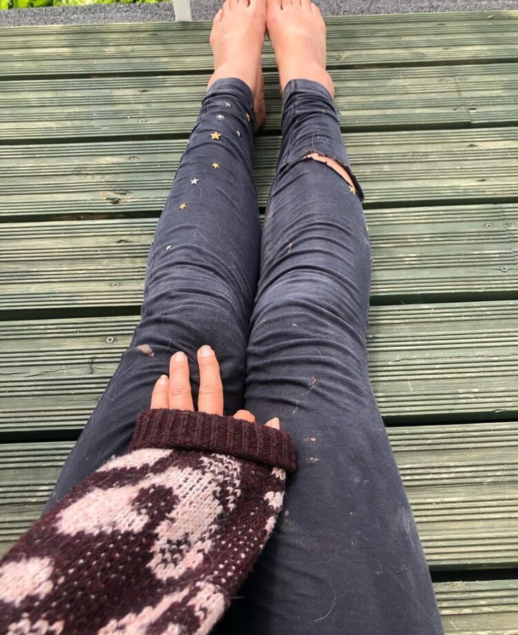 kierston wareing feet