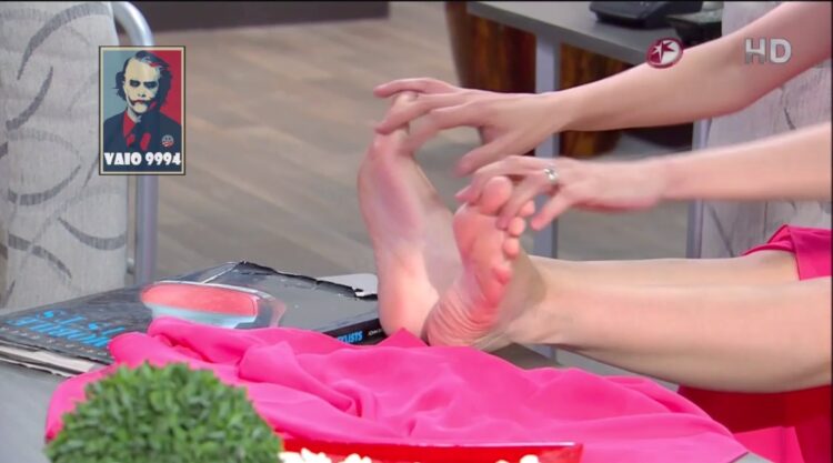 kika edgar feet 2