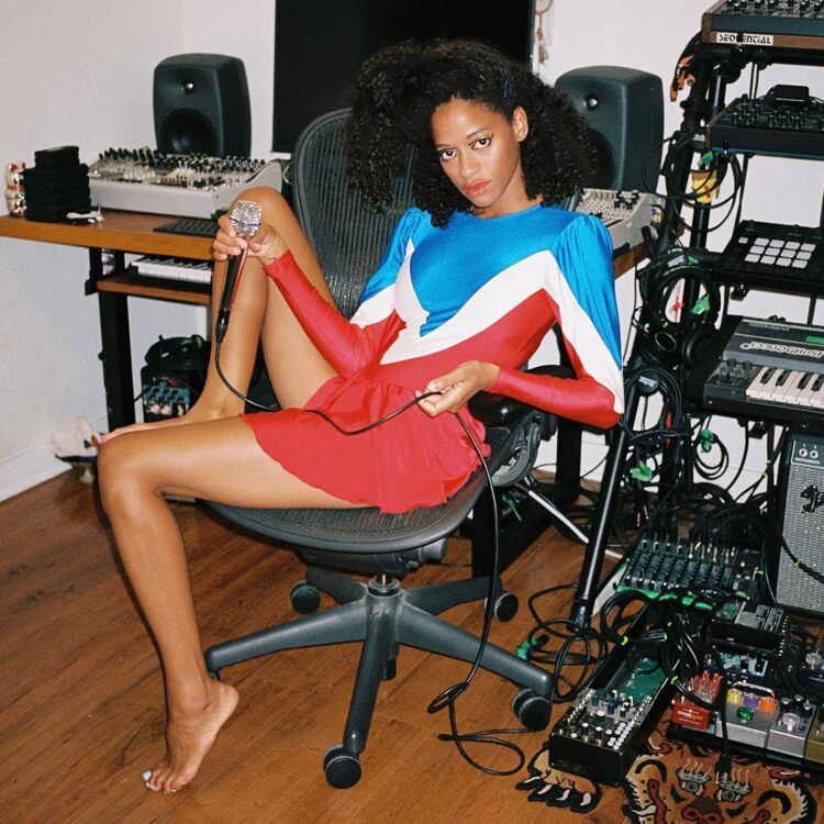kilo kish feet 1