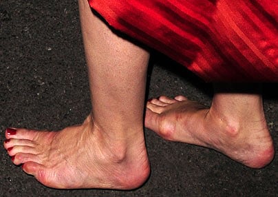 kim cattrall feet 1