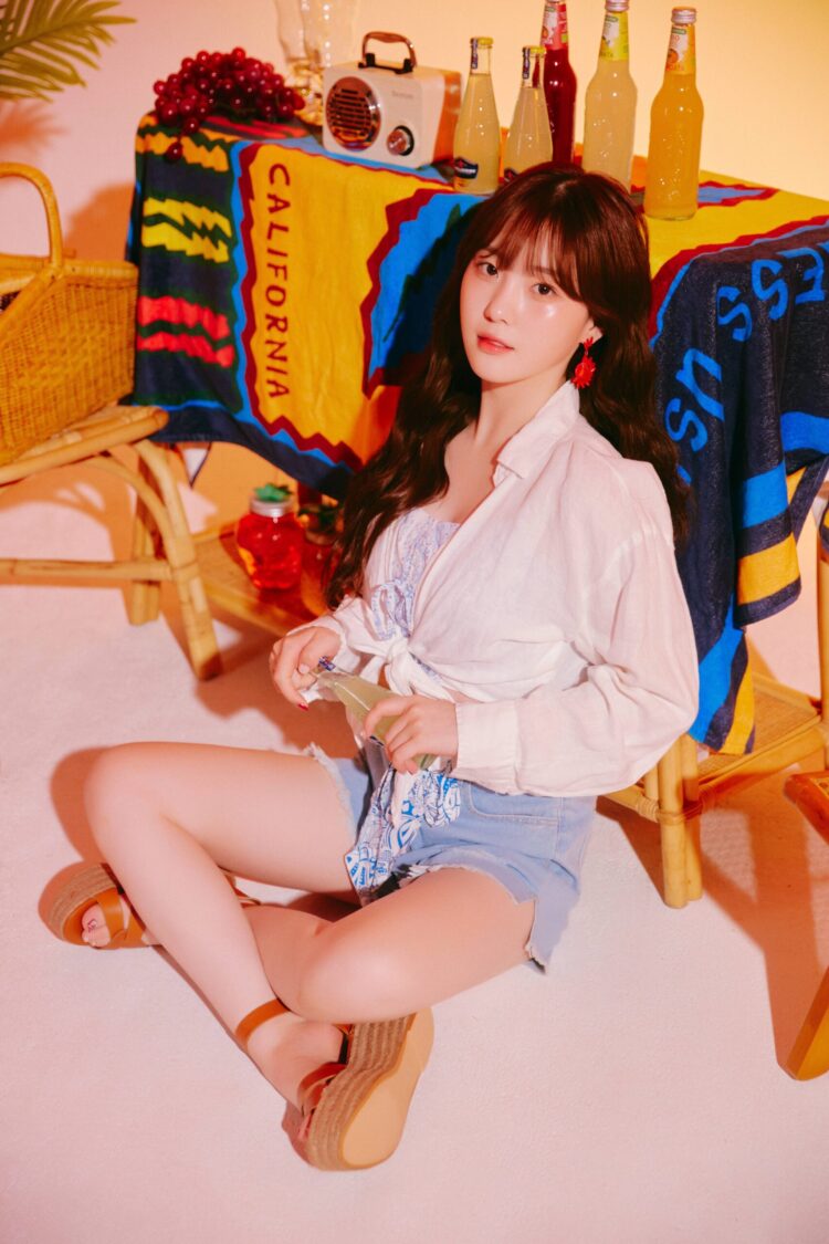 kim chaehyun feet scaled