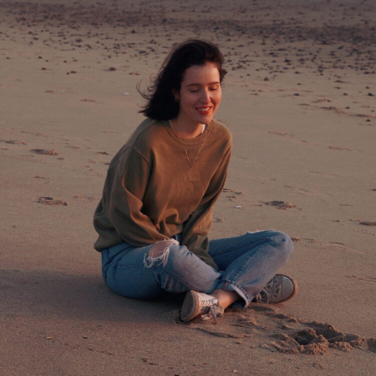 kim genevieve feet 5