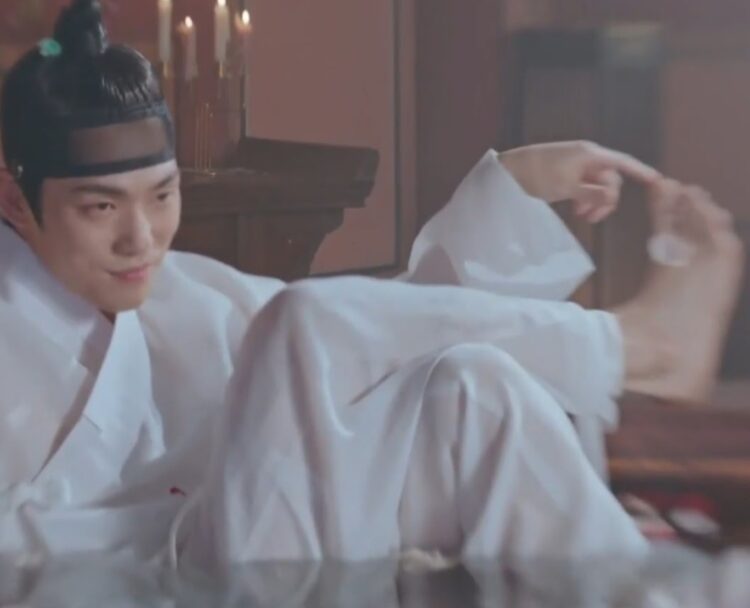 kim hyeon jeong feet 2