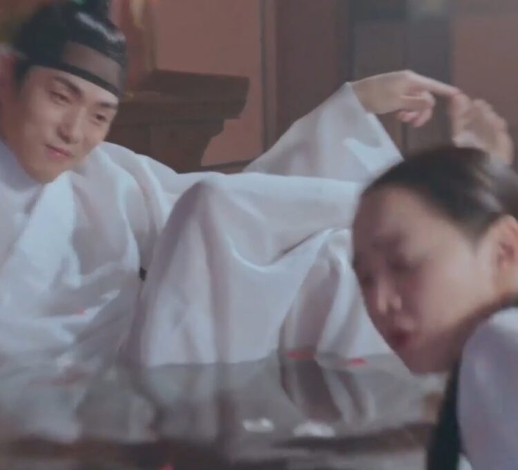 kim hyeon jeong feet 6