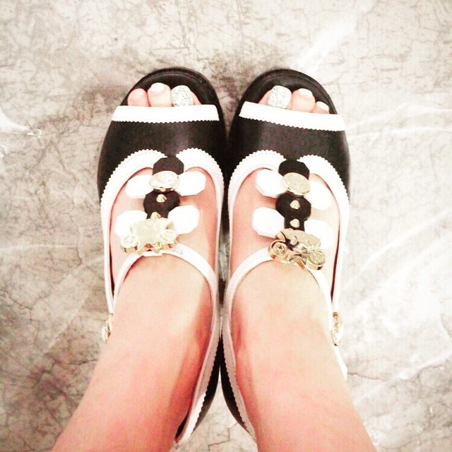 kim hyo yeon feet 1