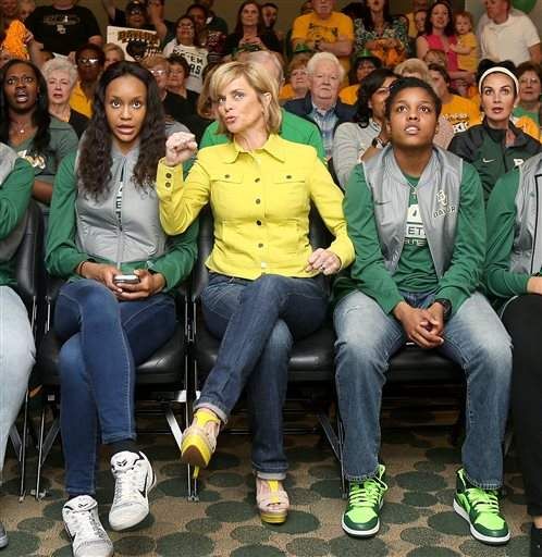 kim mulkey feet 5
