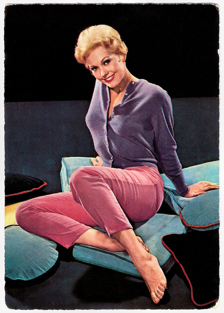 kim novak feet 2