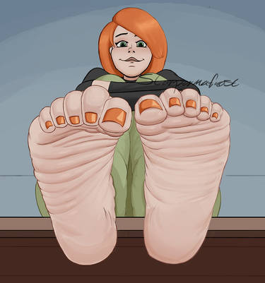 kim star feet 4