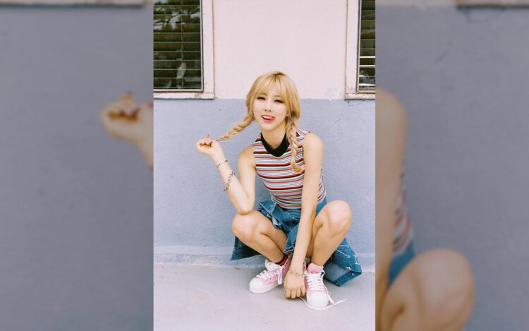 kim yoo hyeon feet 5