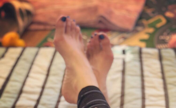 kimberly j. brown feet 5