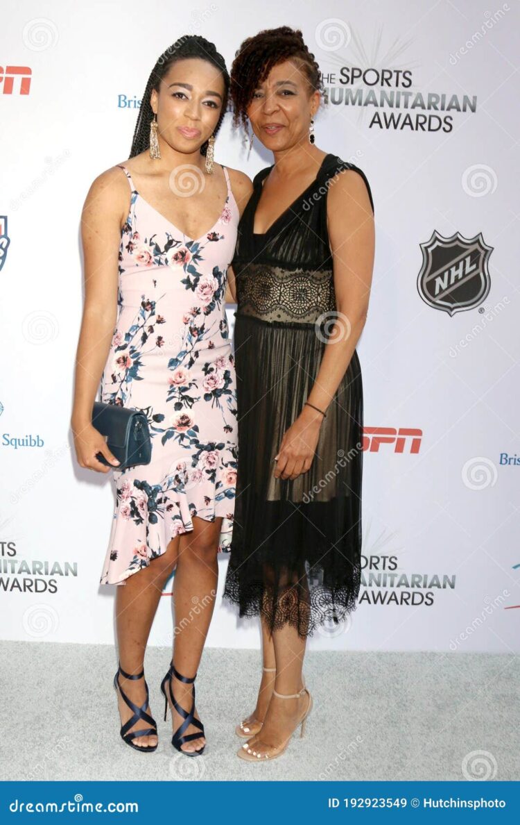 kimberly scott feet 3