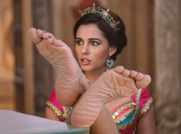 kimberly scott feet 6