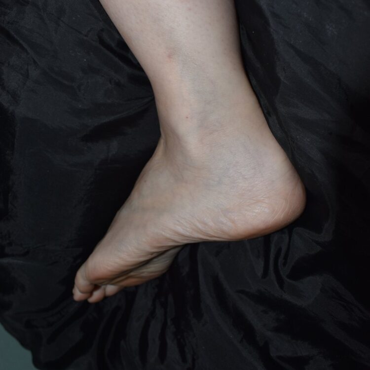 kimberly uhles feet 3