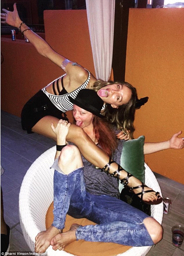 kimberly vinson feet 4