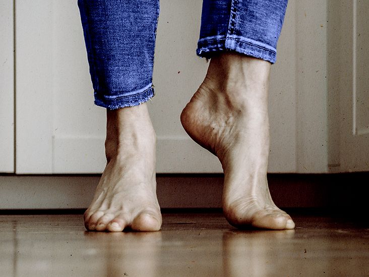 kinga kenyeres feet 5